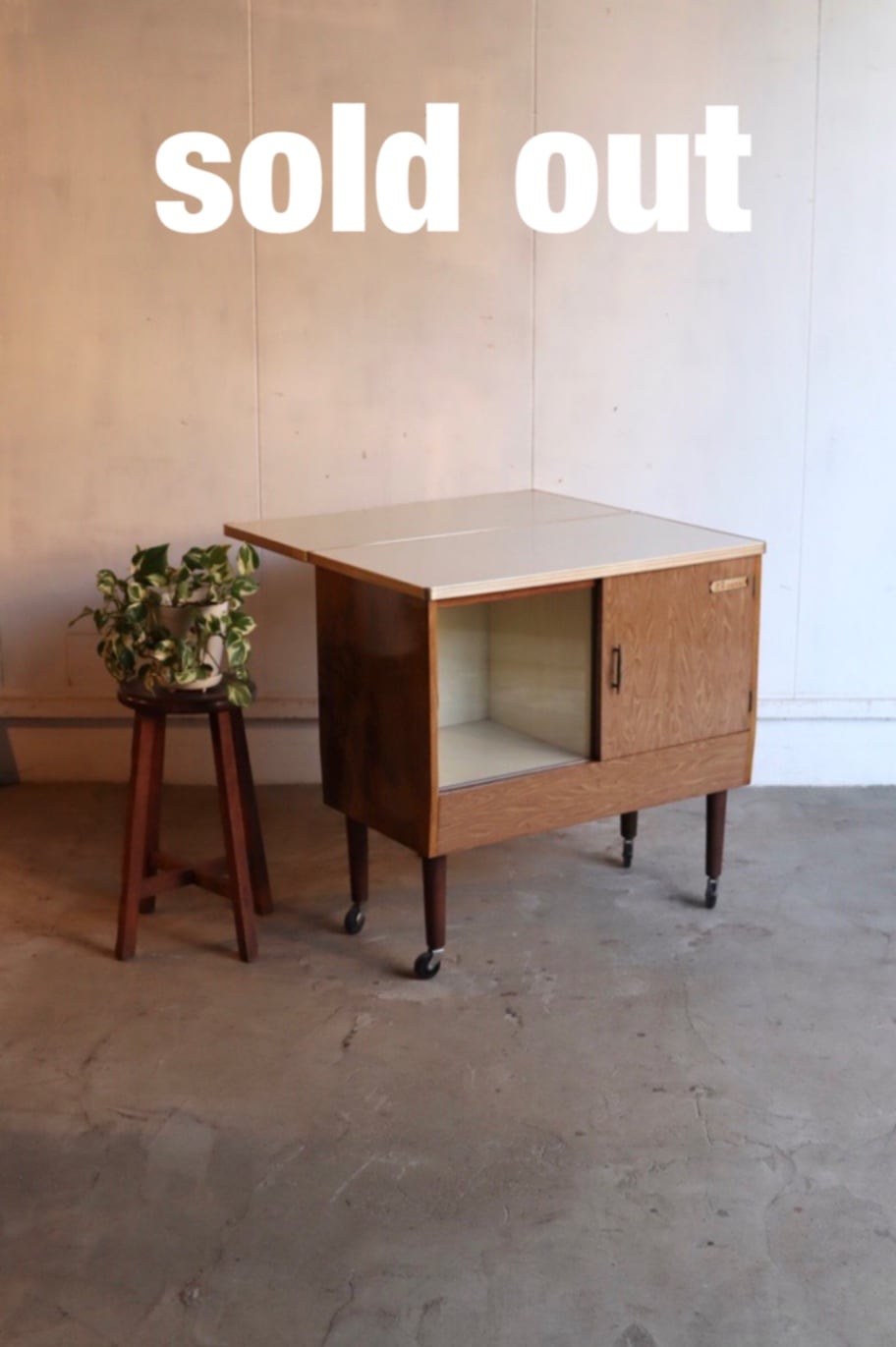 テーブルワゴン