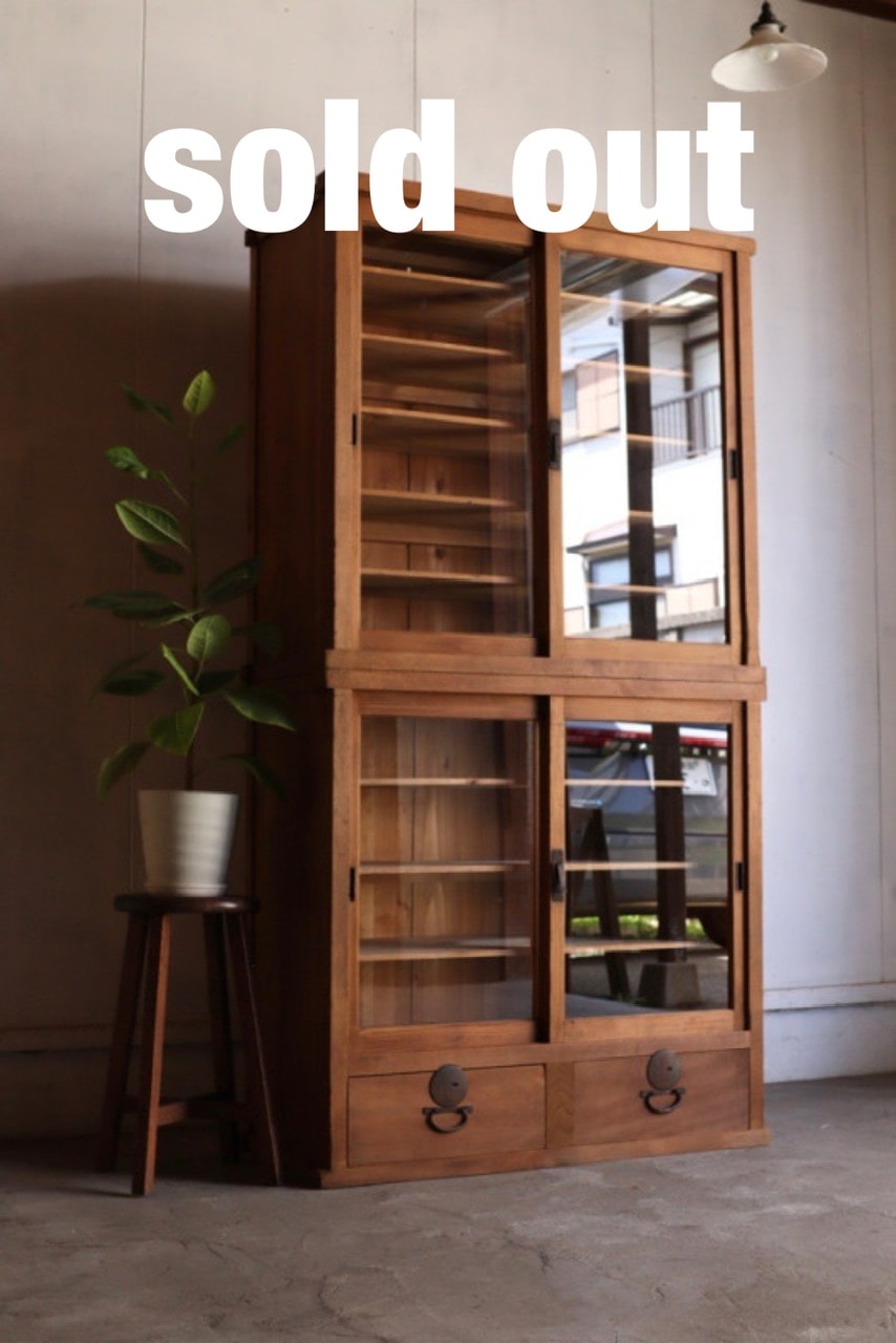 収納棚　本棚　引戸　引き出し　古道具　古家具　ビンテージ　アンティーク　レトロ 味のある引き出し棚◇裁縫箱。古民家 古道具 antiques・骨董 レトロ