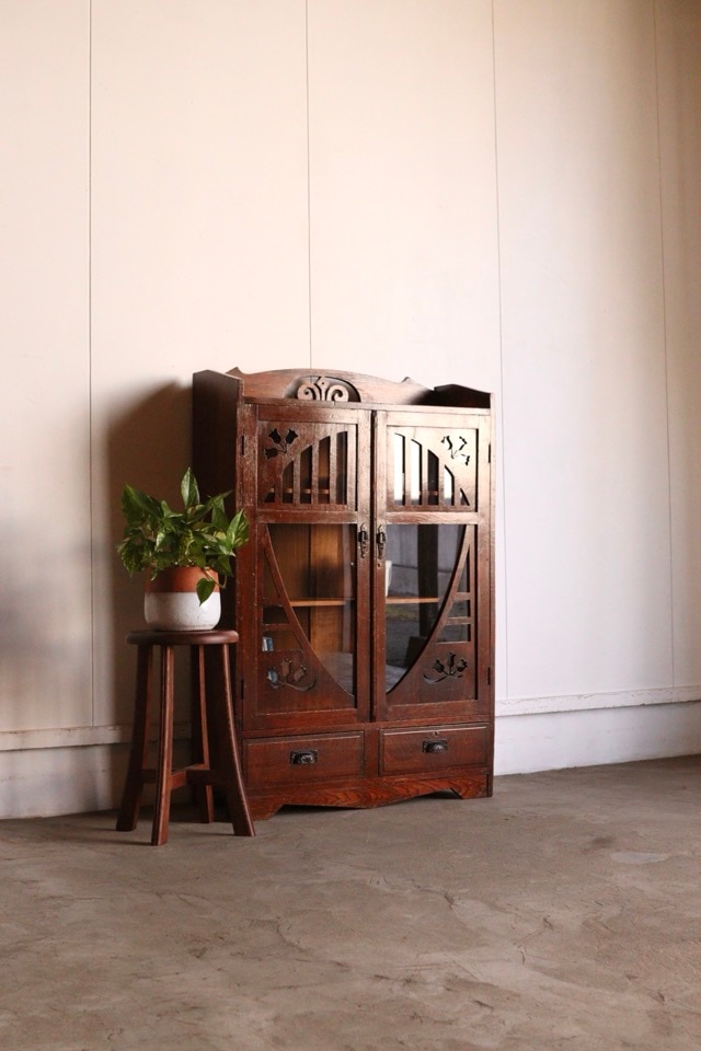 ガラス戸棚 | 全ての商品 - 古家具古道具 そうすけ