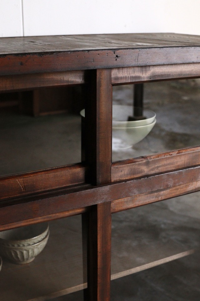 ガラス引戸棚 | 全ての商品 - 古家具古道具 そうすけ