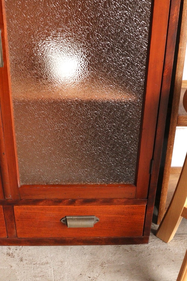 ダイヤガラスの戸棚 | 全ての商品 - 古家具古道具 そうすけ