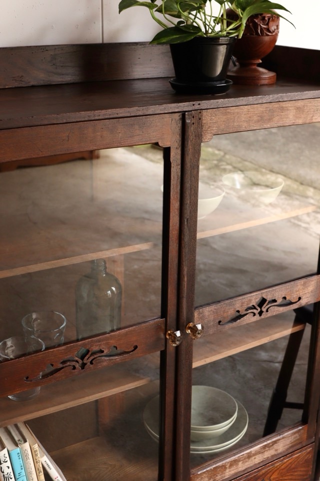 ガラス戸棚 | 全ての商品 - 古家具古道具 そうすけ