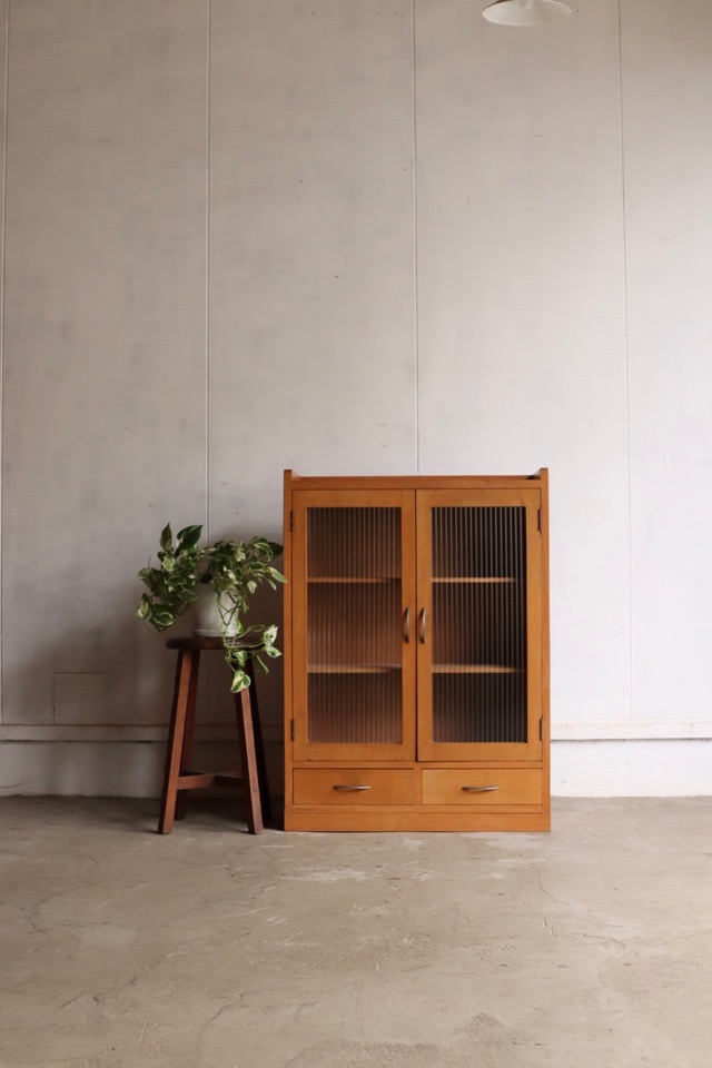 モールガラスの戸棚 | 全ての商品 - 古家具古道具 そうすけ