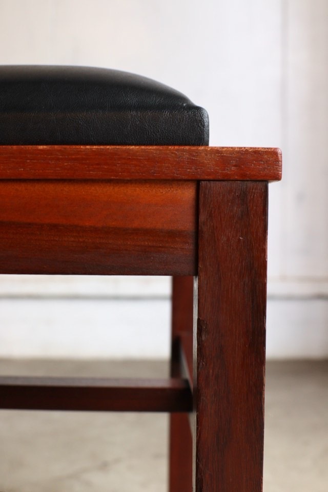 チェストベンチ