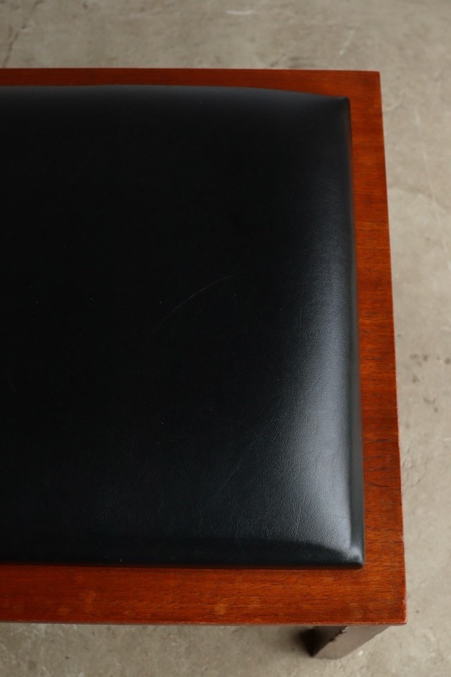 チェストベンチ