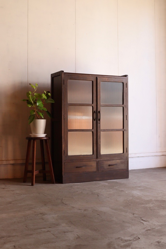 モールガラス戸棚