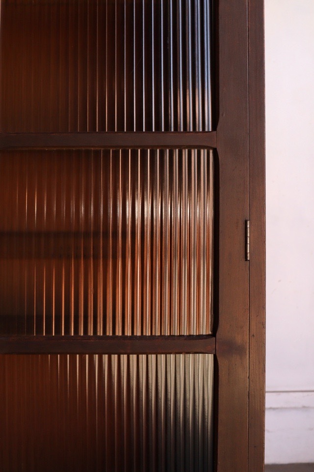 モールガラス戸棚