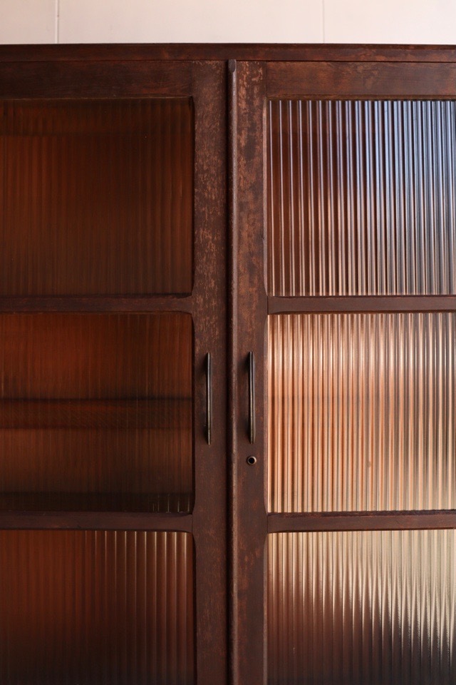 モールガラス戸棚