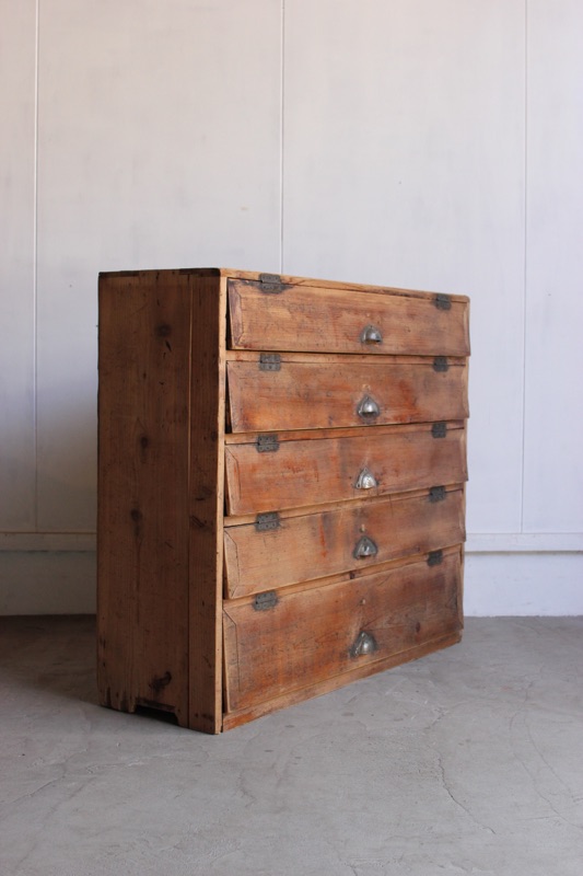 木製古い下駄箱　古家具　当時物　パタパタ扉　レトロ　アンティーク　靴箱 木製古い下駄箱 古家具 当時物 パタパタ扉 レトロ アンティーク 靴箱