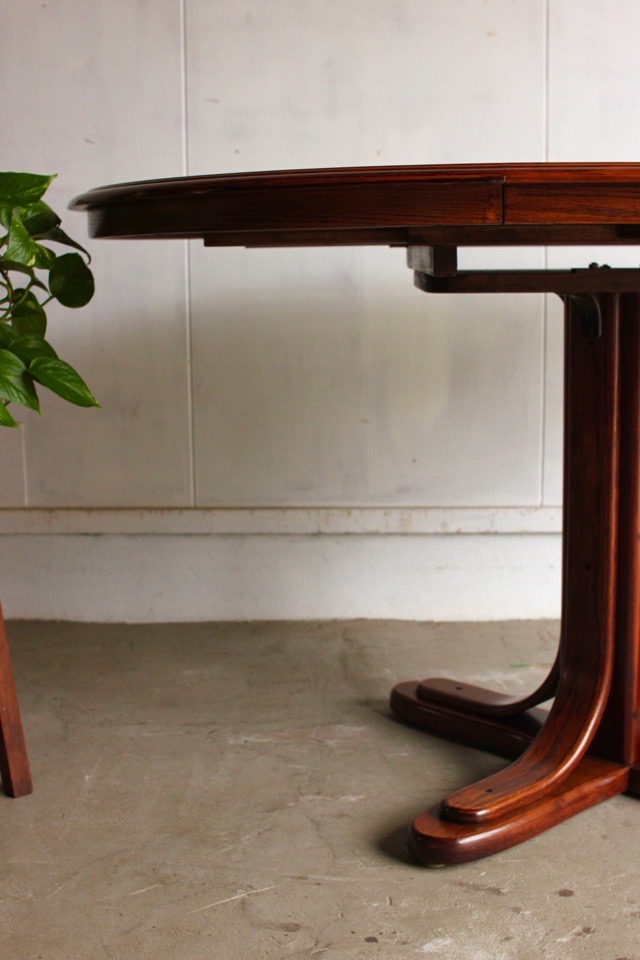 エクステンションテーブル