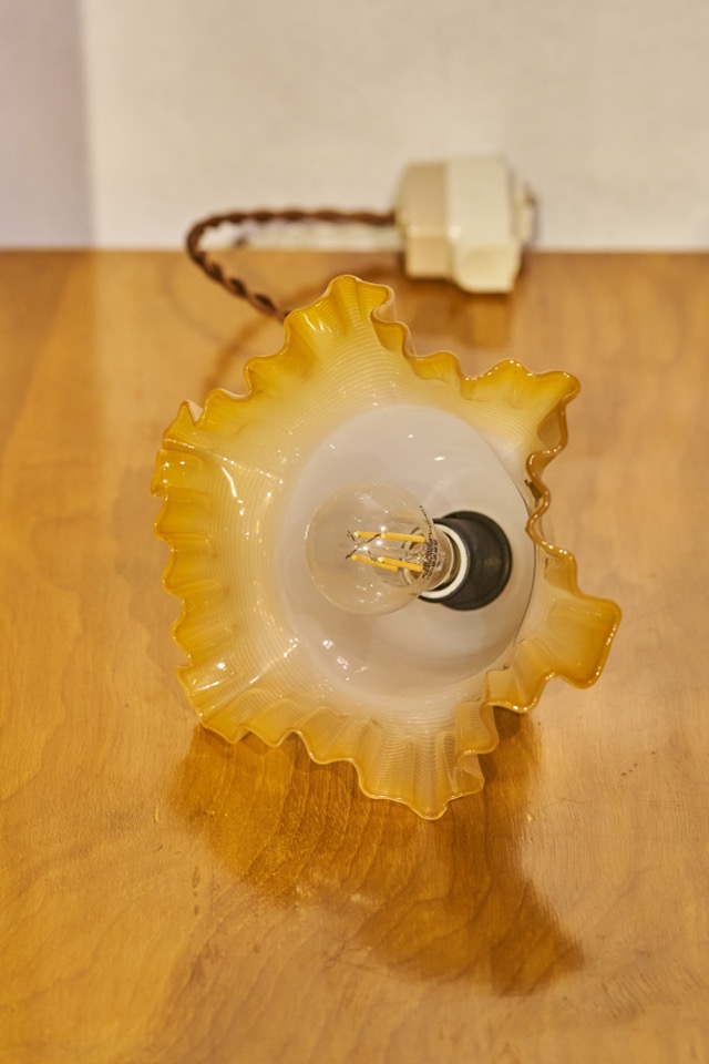 照明　【オレンジフリル】