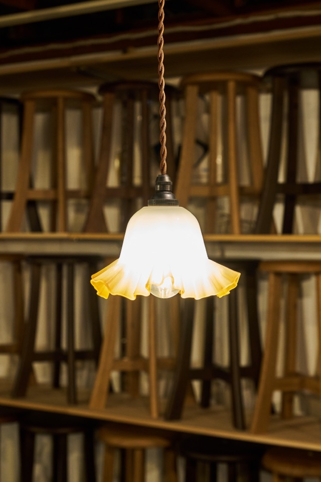 照明　【オレンジフリル】