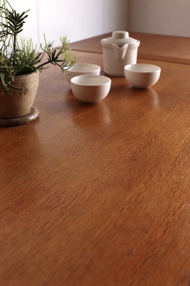 バタフライテーブル