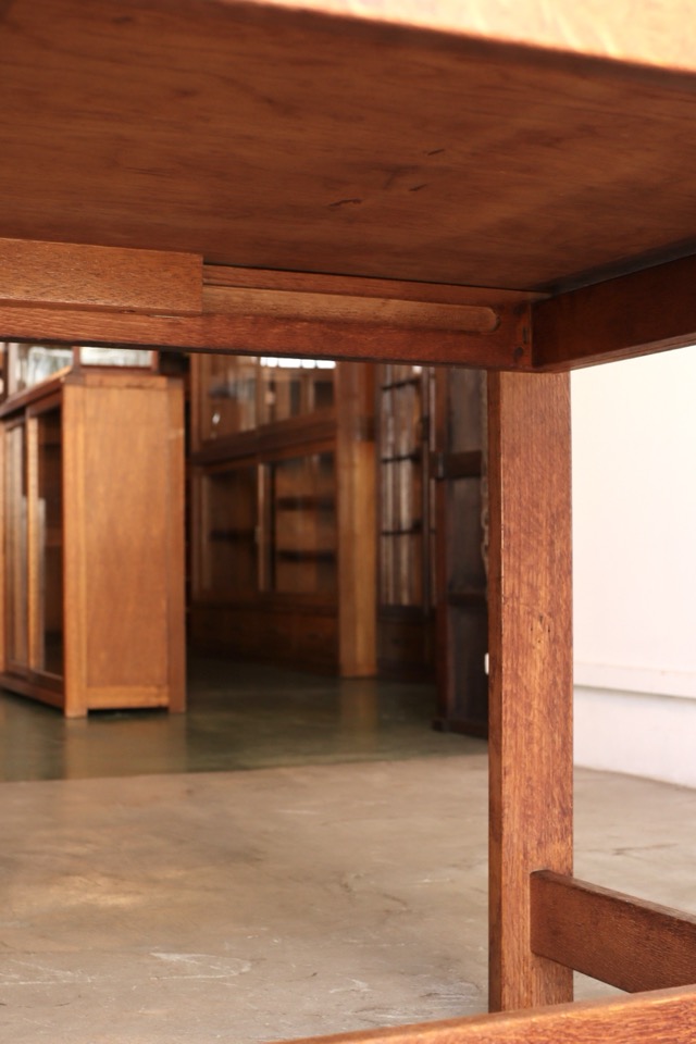 バタフライテーブル