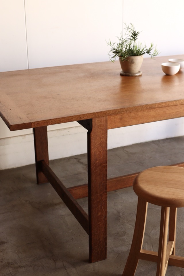 バタフライテーブル