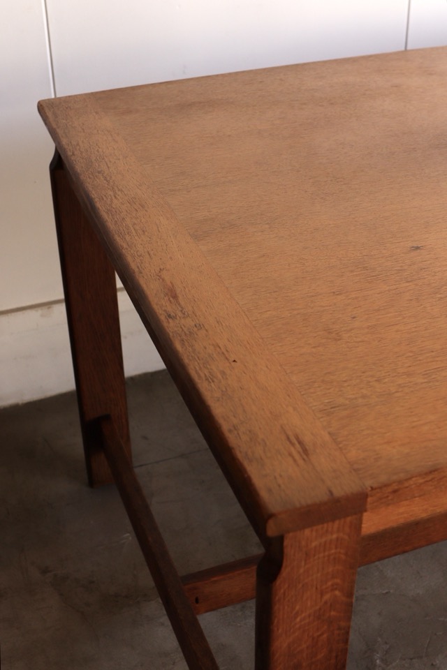 バタフライテーブル