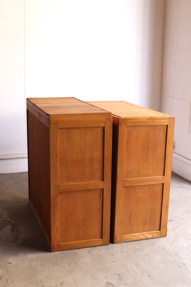 古家具 鏡付戸棚 ガラス戸棚 | 全ての商品 - 古家具古道具 そうすけ