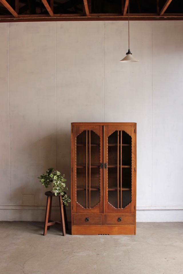 ガラス戸棚 | 全ての商品 - 古家具古道具 そうすけ