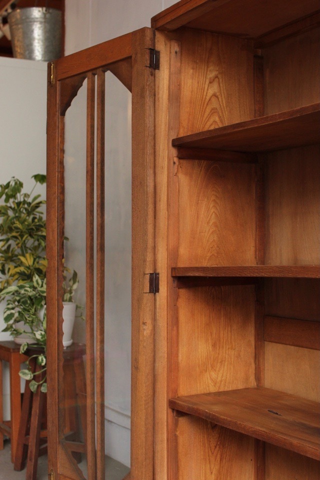 ガラス戸棚 | 全ての商品 - 古家具古道具 そうすけ