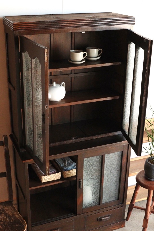 ガラス戸棚 | 全ての商品 - 古家具古道具 そうすけ