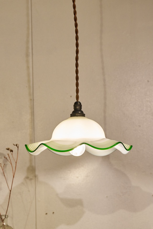 照明　【グリーンフリルB】