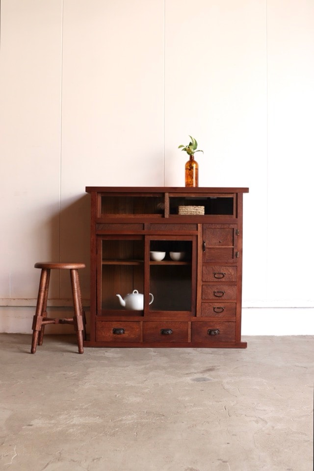 ガラス引戸棚 | 全ての商品 - 古家具古道具 そうすけ