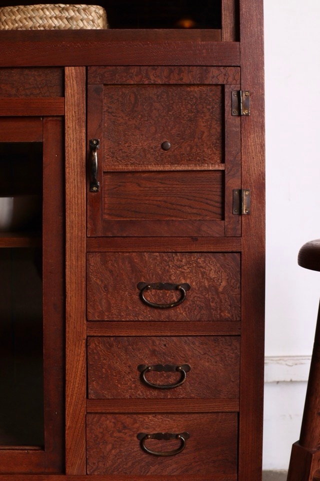 ガラス引戸棚 | 全ての商品 - 古家具古道具 そうすけ