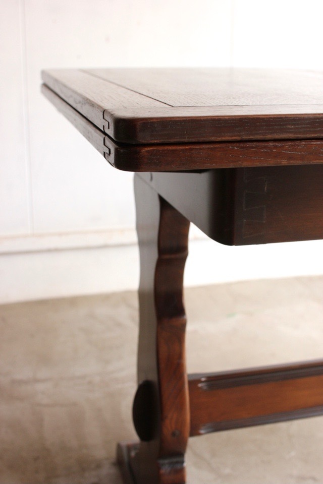 エクステンションテーブル