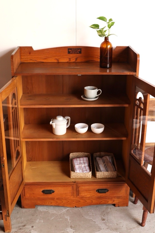 ガラス戸棚 | 全ての商品 - 古家具古道具 そうすけ