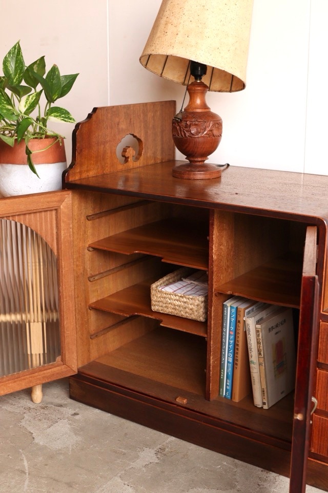 モールガラスの戸棚 | 全ての商品 - 古家具古道具 そうすけ