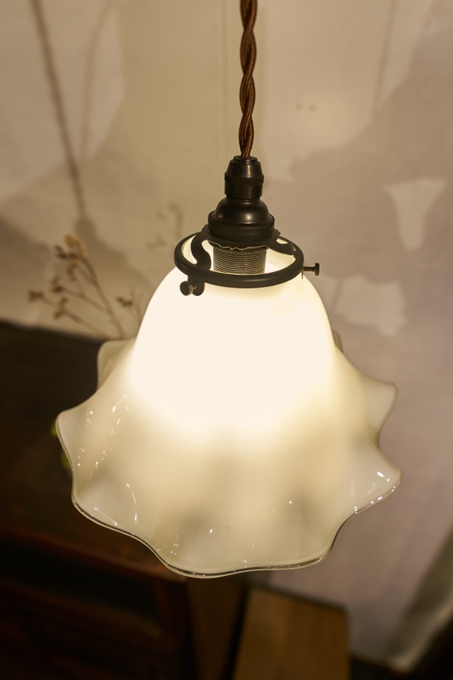 照明　【クリアフリルB】