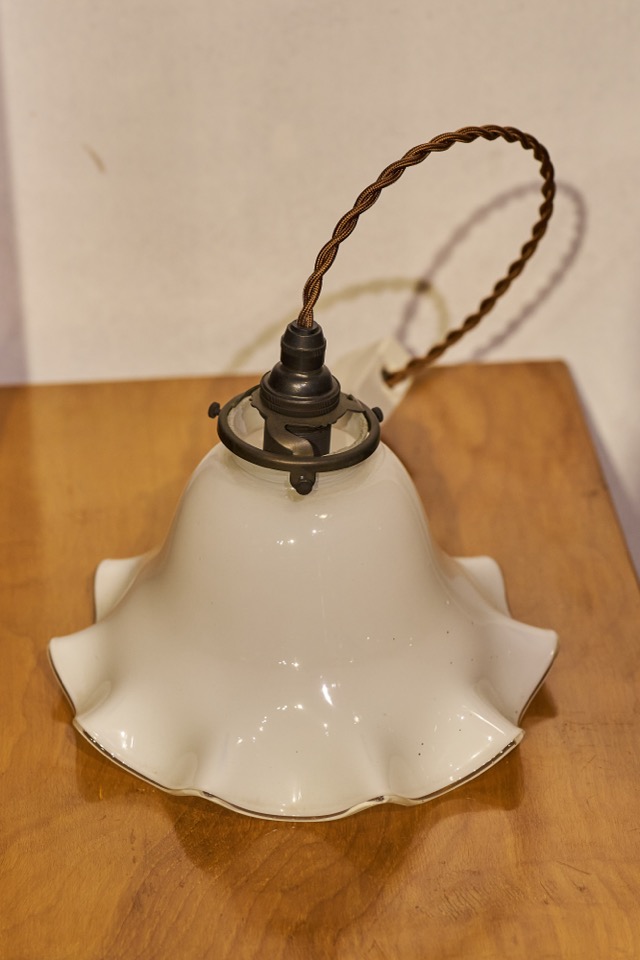 照明　【クリアフリルB】