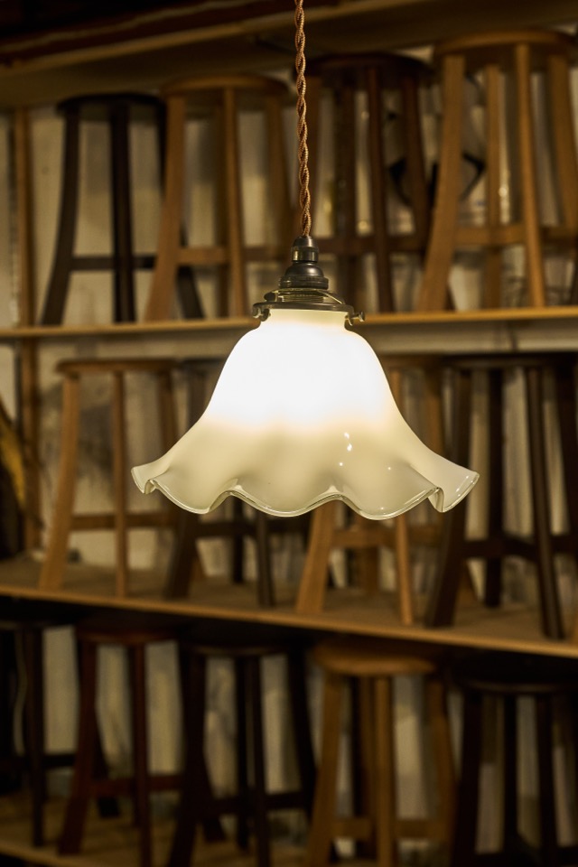 照明　【クリアフリルB】