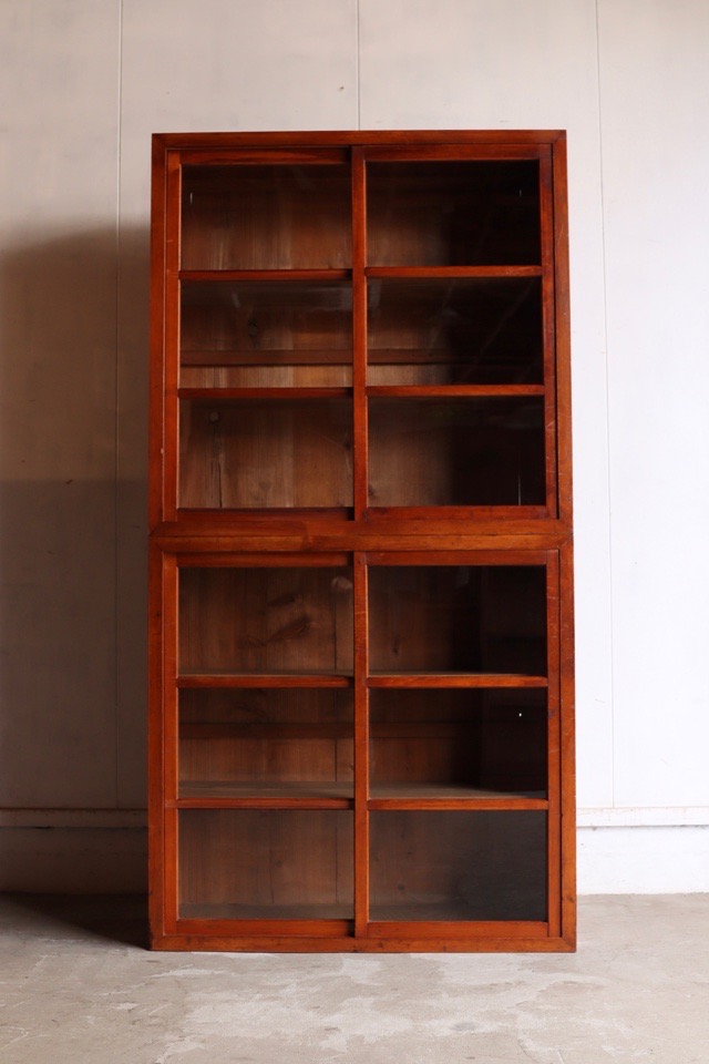 ガラス引戸棚 | 全ての商品 - 古家具古道具 そうすけ