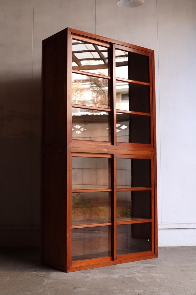 ガラス引戸棚 | 全ての商品 - 古家具古道具 そうすけ