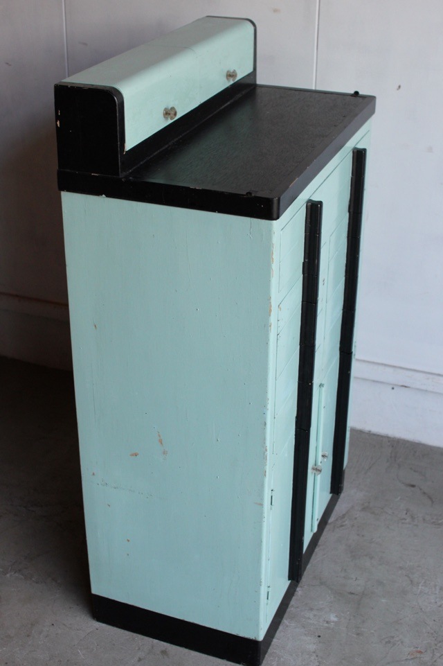 歯医者さんのキャビネット