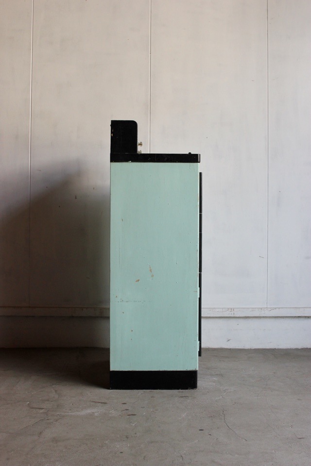 歯医者さんのキャビネット