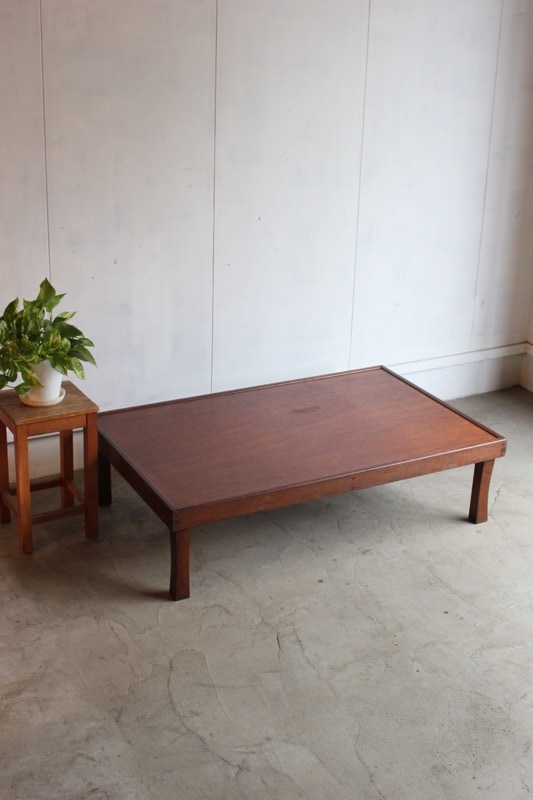 古い木味の角ちゃぶ台一枚無垢天板　折り畳み収納式　古家具 古い木味の角ちゃぶ台一枚無垢天板 折り畳み収納式 古家具