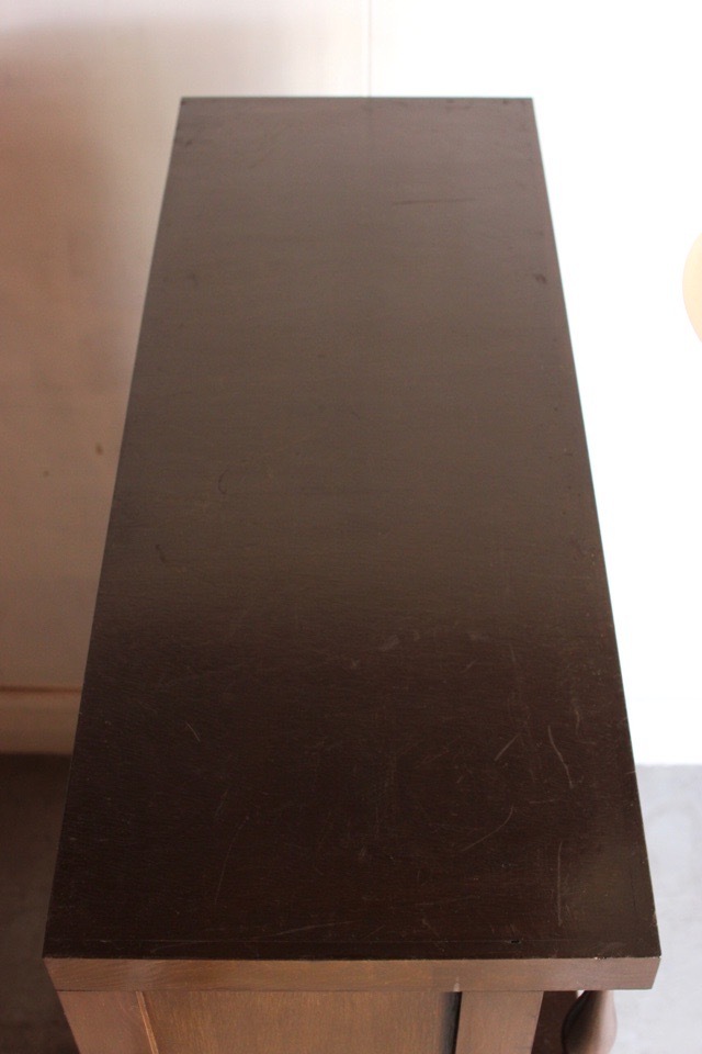 モールガラスの戸棚