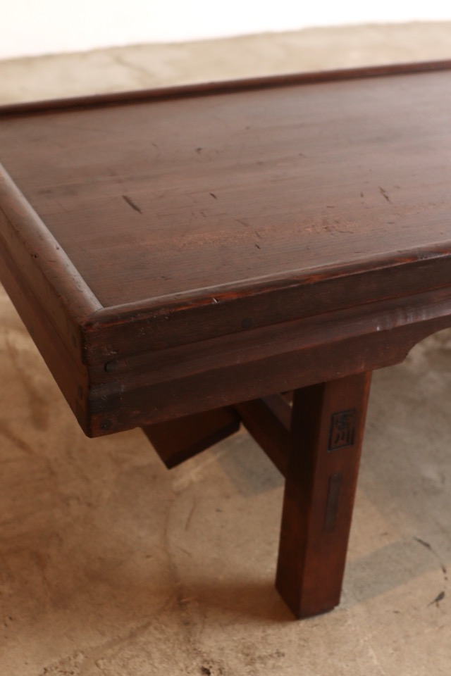 折りたたみ式長机