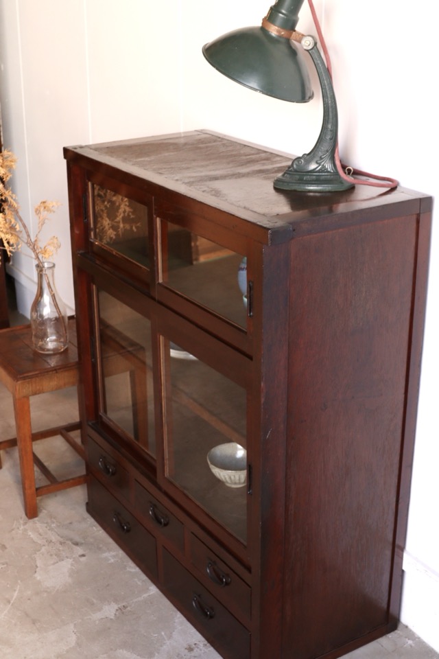 ガラス引戸棚 | 全ての商品 - 古家具古道具 そうすけ