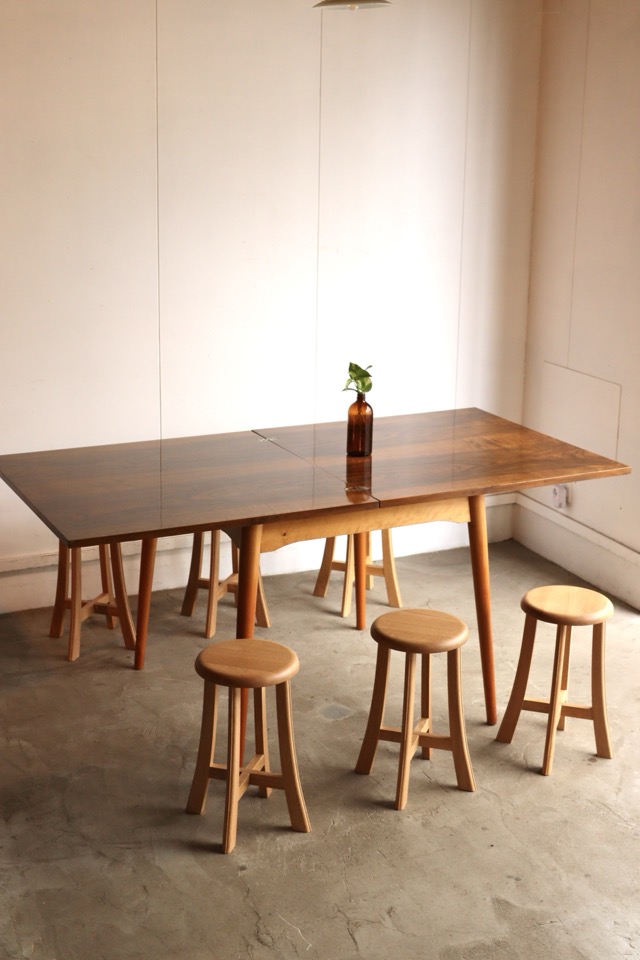 バタフライテーブル