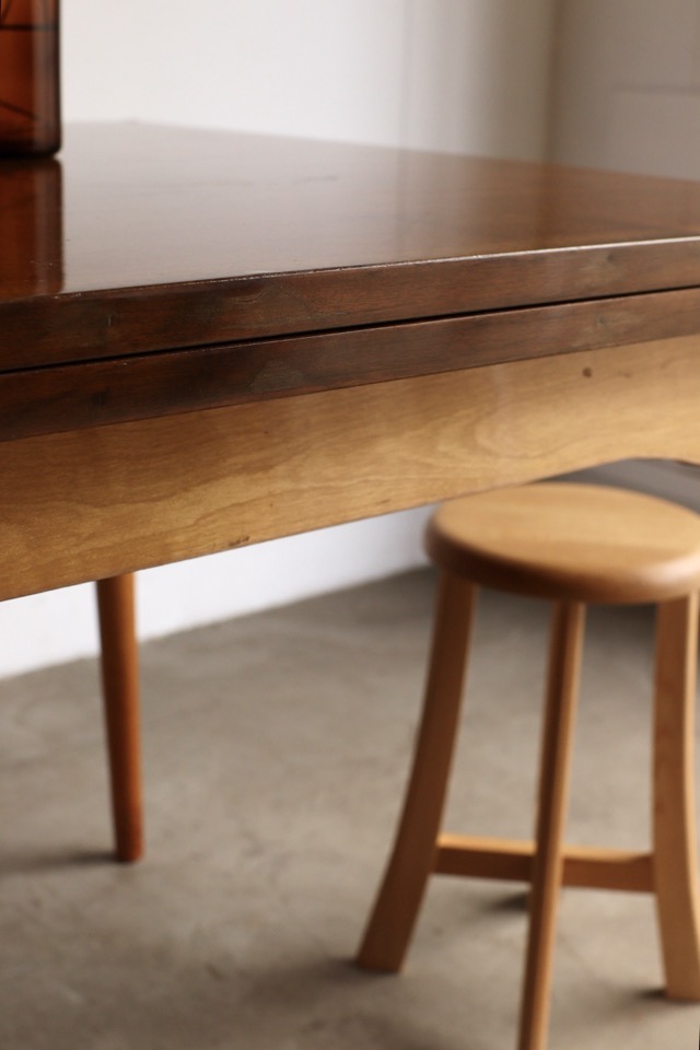 バタフライテーブル