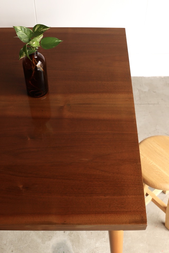 バタフライテーブル