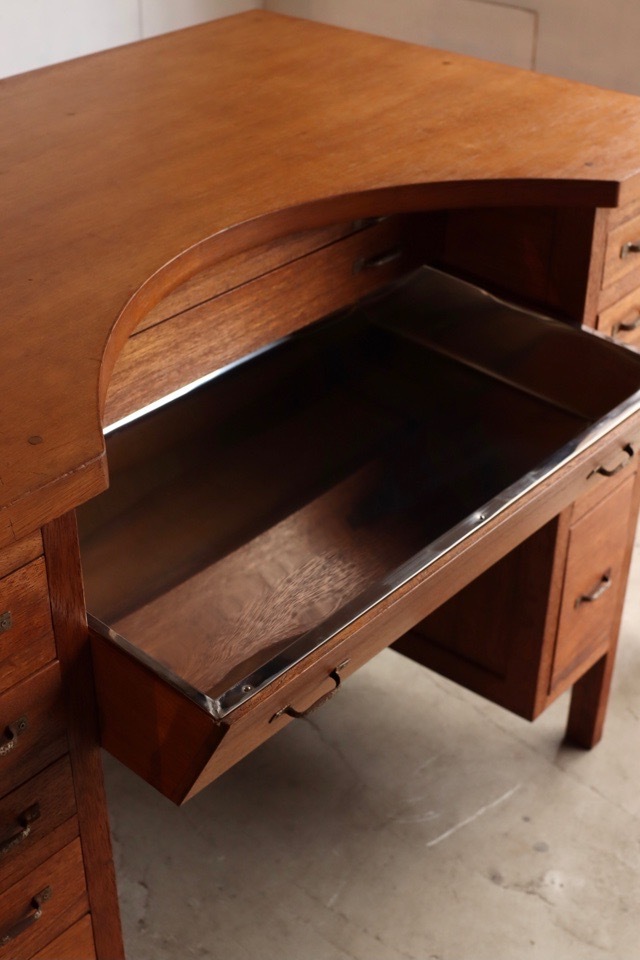 古道具　椅子と作業机 8aa9116aba2aa28e631dc4ac1ad63b