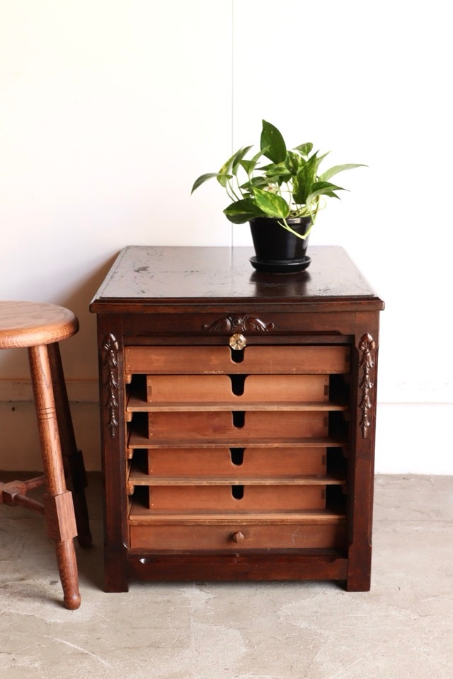 蛇腹戸の引出し