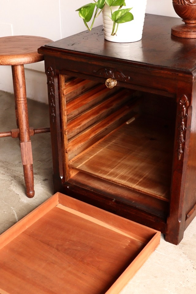 蛇腹戸の引出し