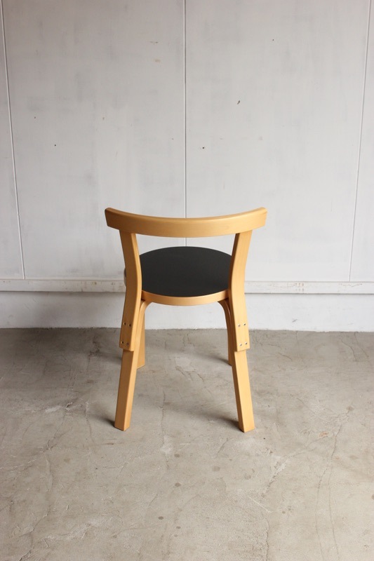 アルヴァ･アアルトチェア No.68