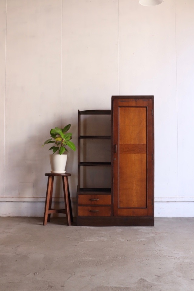 リペイント　古家具　戸棚 リペイント 古家具 戸棚