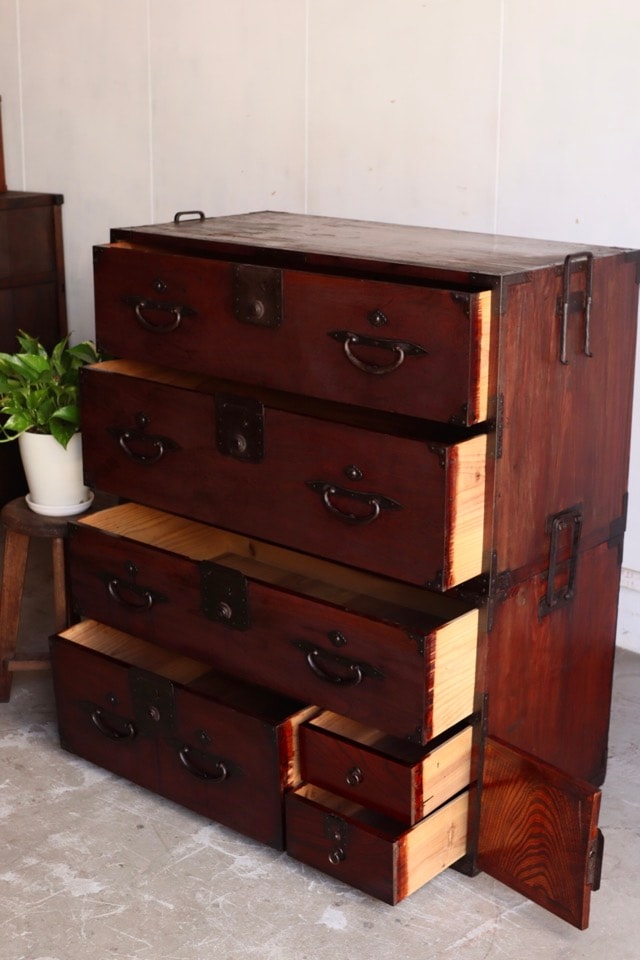 古い箪笥 アンティーク箪笥 リメイク 米沢箪笥 重ね ケヤキ | 和箪笥専門 杉山